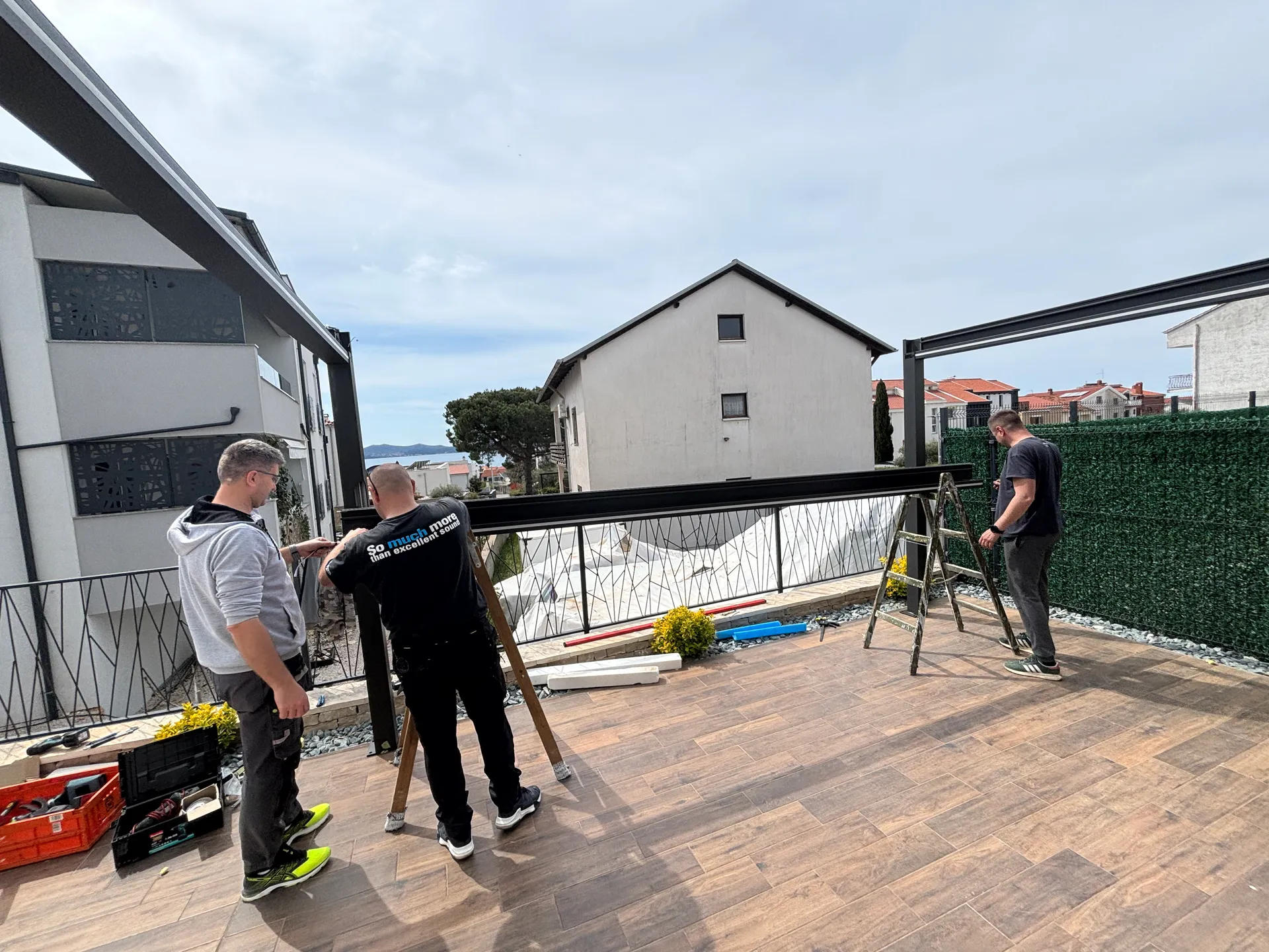 PergoMaxx Motion pergola — bočni pogled