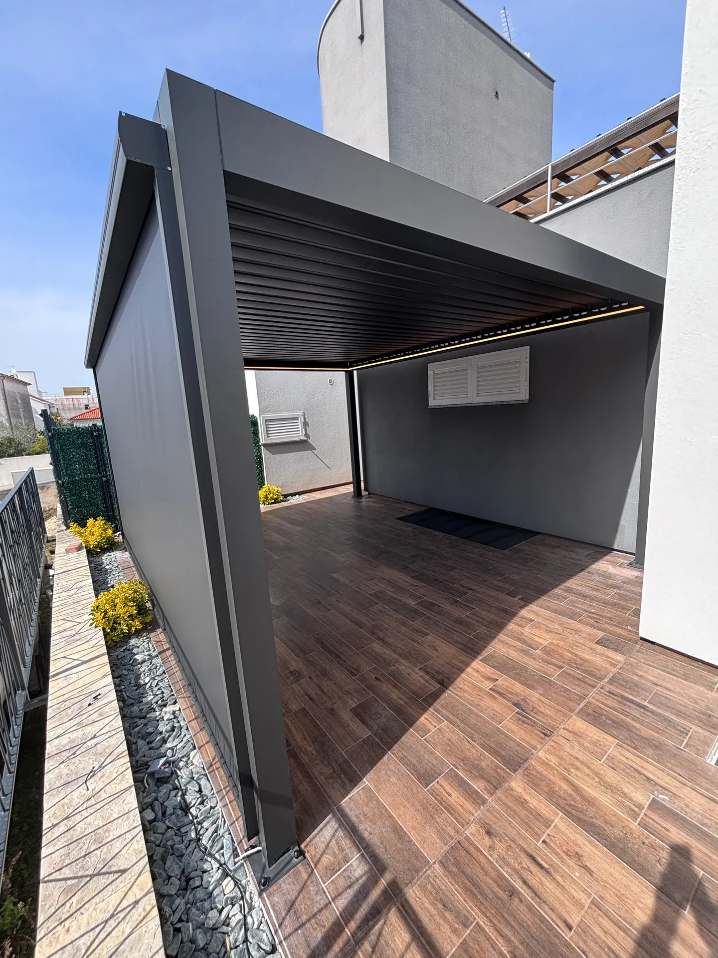 PergoMaxx pergola — perspektiva sa terase